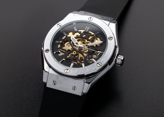 江诗丹顿 Overseas 纵横四海 — 低调奢华的旅行家之选